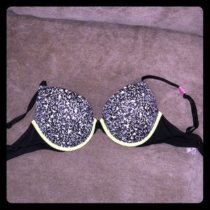 Women’s Victoria’s Secret Bra